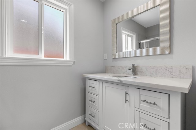 Detail Gallery Image 10 of 36 For 6711 Rhea Ave a,  Reseda,  CA 91335 - 3 Beds | 2 Baths
