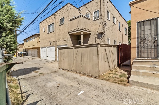 833 Cherry Avenue, Long Beach CA: https://media.crmls.org/medias/dacedb83-ab85-40d2-be42-d343b986263c.jpg