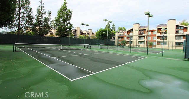 Detail Gallery Image 36 of 42 For 5500 Owensmouth Ave #324,  Woodland Hills,  CA 91367 - 2 Beds | 2 Baths