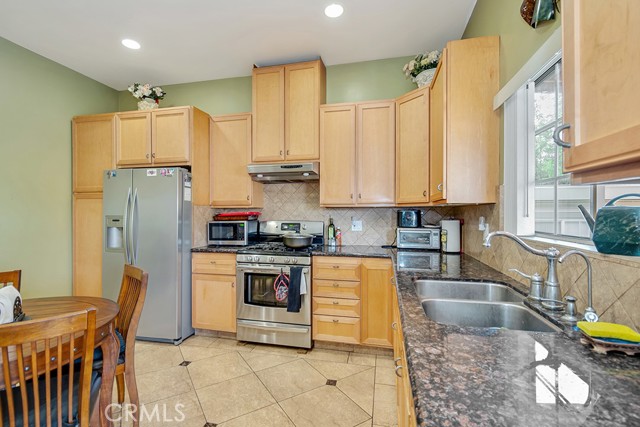10959 Scoville Avenue photo 8