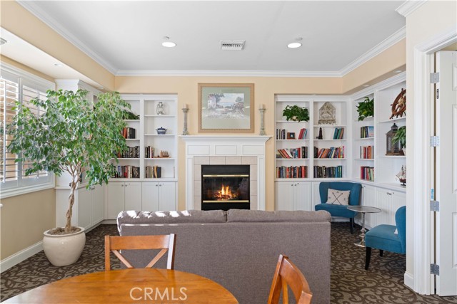 8254 Traveller Street, Chino CA: https://media.crmls.org/medias/dad16989-c9df-4431-beac-3a161e180fa6.jpg