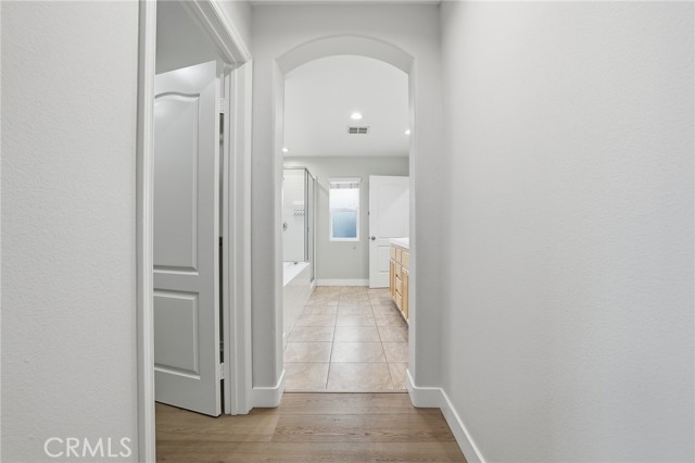 Detail Gallery Image 26 of 46 For 8220 Chamberlain, Reseda,  CA 91335 - 4 Beds | 3 Baths