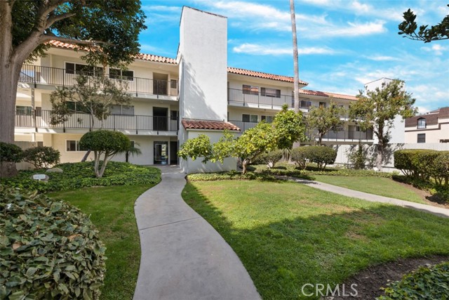 1720 Ardmore Avenue, Hermosa Beach, California 90254, 1 Bedroom Bedrooms, ,1 BathroomBathrooms,Residential,Sold,Ardmore,PW21211780