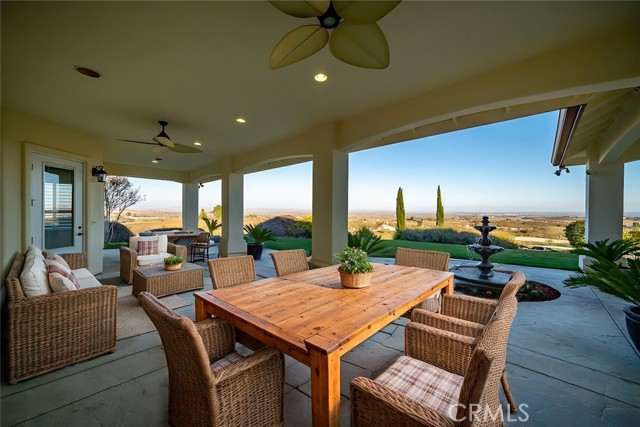 5495 Vista Serrano, Paso Robles CA: https://media.crmls.org/medias/dad20698-182f-4e22-85ce-9d7dcf1ca6cb.jpg