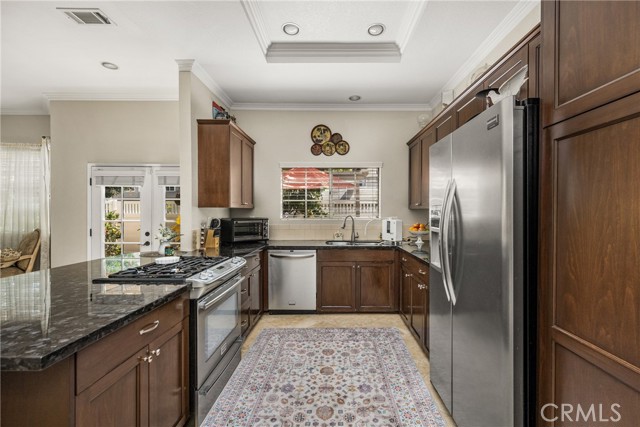 Detail Gallery Image 11 of 40 For 24394 Larchmont Ct, Laguna Hills,  CA 92653 - 2 Beds | 2/1 Baths