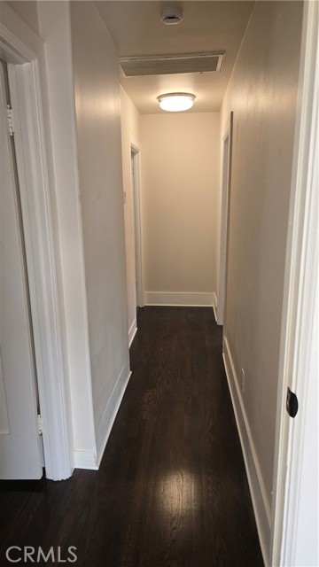 Detail Gallery Image 11 of 27 For 416 W Lexington Dr, Glendale,  CA 91203 - 3 Beds | 2 Baths