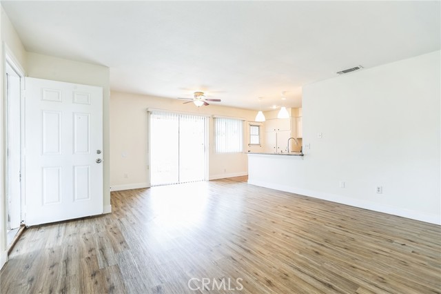 Detail Gallery Image 9 of 40 For 1377 N Elderberry Ave, Ontario,  CA 91762 - 2 Beds | 1 Baths
