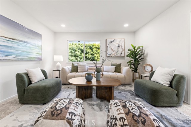 Image 28 of 56 For 19841 Lombardy Lane