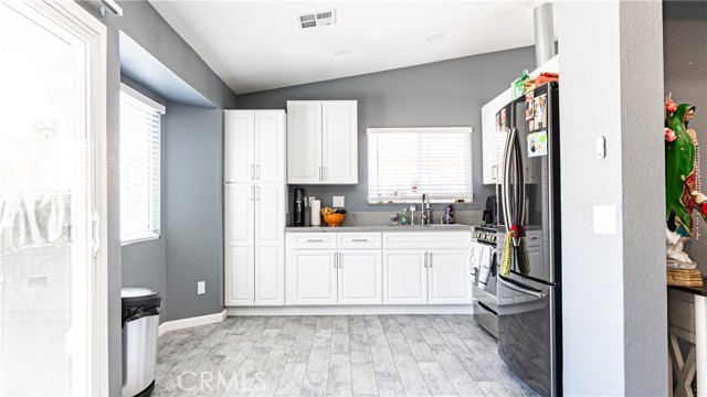 Detail Gallery Image 13 of 32 For 10799 Floral St, Adelanto,  CA 92301 - 3 Beds | 2 Baths