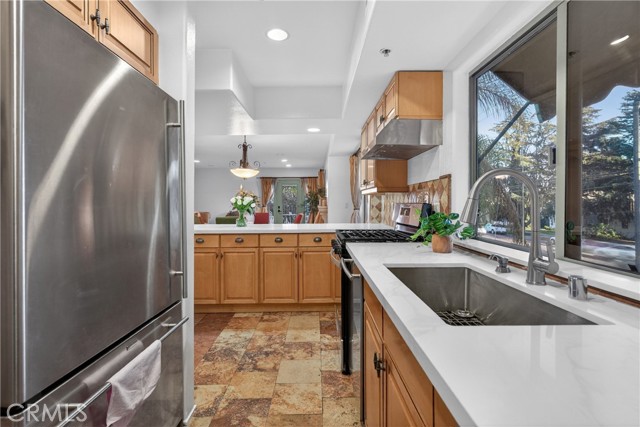 Detail Gallery Image 21 of 69 For 4301 Los Feliz #12,  Los Angeles,  CA 90027 - 2 Beds | 3 Baths