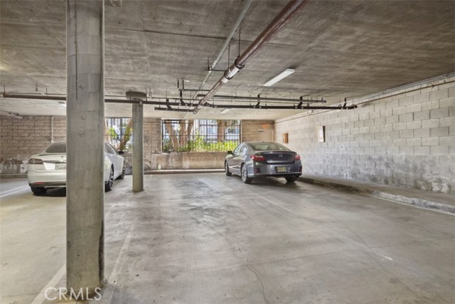 4455 Fulton Avenue, Sherman Oaks CA: https://media.crmls.org/medias/dad7b497-9bb2-4f15-be64-44452e067a17.jpg
