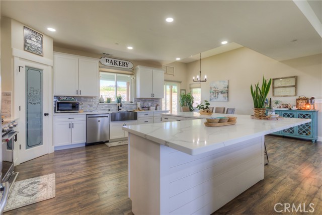 340 Circlewood Drive, Paradise CA: https://media.crmls.org/medias/dad804e7-1d35-4366-ac87-30fc3a42cc9b.jpg