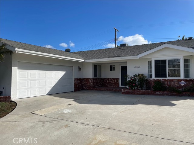 Detail Gallery Image 2 of 15 For 23832 Calvert St, Woodland Hills,  CA 91367 - 4 Beds | 2 Baths