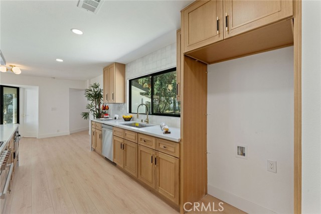 Detail Gallery Image 15 of 45 For 4140 Quail Canyon Rd, San Bernardino,  CA 92404 - 4 Beds | 3 Baths