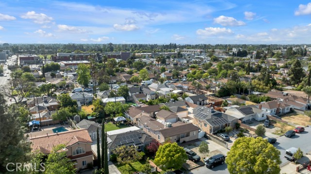 6507 Gentry Avenue, North Hollywood CA: https://media.crmls.org/medias/dad8ee33-7ed5-4a34-a70f-128df8243346.jpg