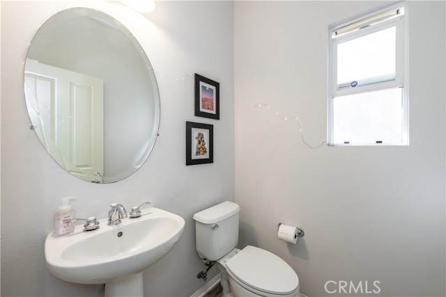 80 Great, Irvine CA: https://media.crmls.org/medias/dad9f619-9a1f-4ac6-808f-4f4d4f272722.jpg