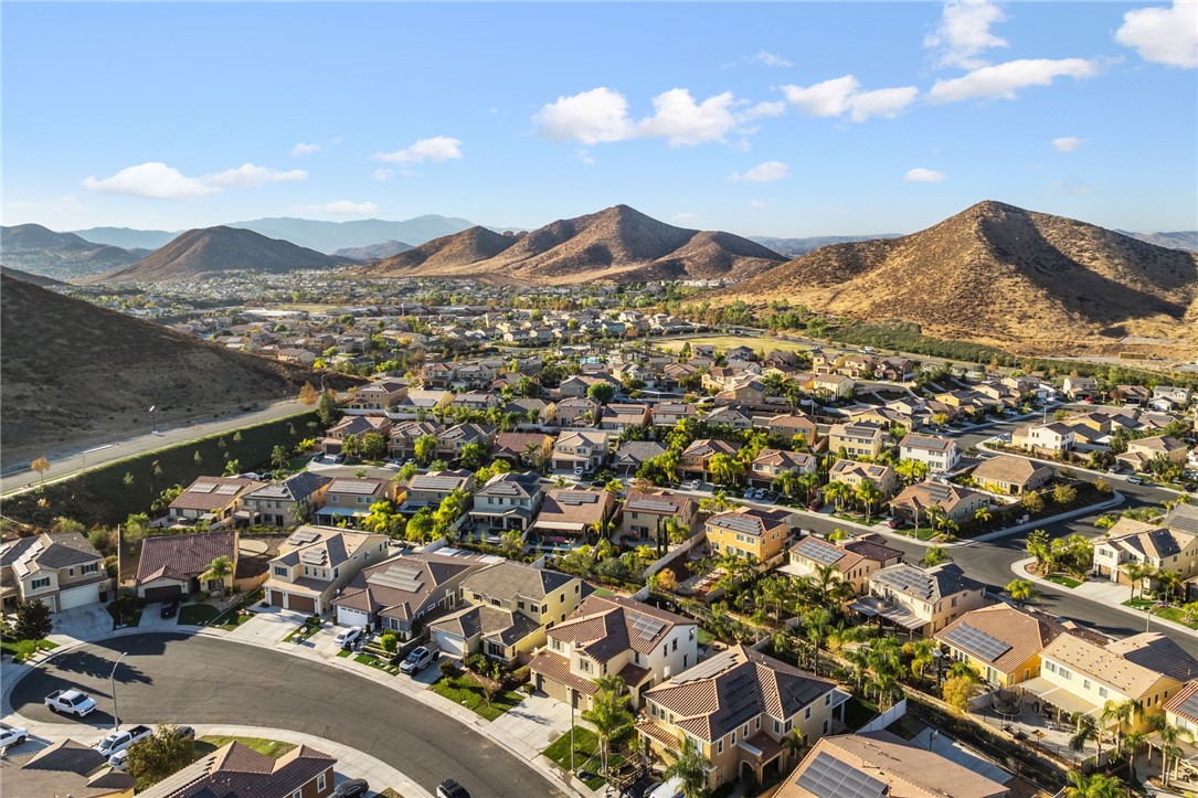 Detail Gallery Image 49 of 75 For 36400 Yarrow Ct, Lake Elsinore,  CA 92532 - 4 Beds | 3/1 Baths