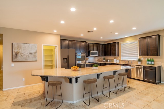 11060 Rocky Ridge Road, Moreno Valley CA: https://media.crmls.org/medias/dadab94d-032e-4f88-a5f7-858224700b91.jpg