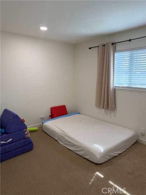 Image 17 of 22 For 10403 Stratton Court