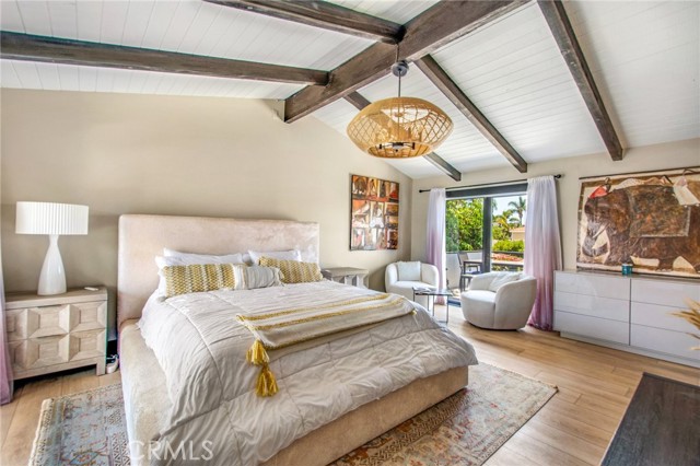 203 Via Ravenna, Newport Beach CA: https://media.crmls.org/medias/dadc5252-435b-4bb0-bec2-73311afa8af0.jpg