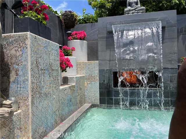 4621 Wayne Road, Corona del Mar CA: https://media.crmls.org/medias/dadc64fe-e010-42a0-88e5-6e21a909eec3.jpg