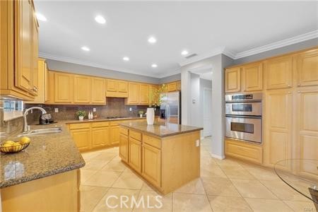 13711 Francisco, La Mirada CA: https://media.crmls.org/medias/dadc9f12-655e-4682-bfc4-da8fa998244c.jpg