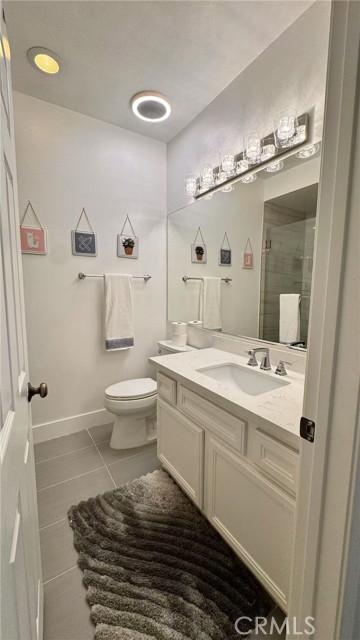 120 Jadestone, Irvine CA: https://media.crmls.org/medias/dadccb71-8d09-4ab8-86d7-b6a01f0c144b.jpg
