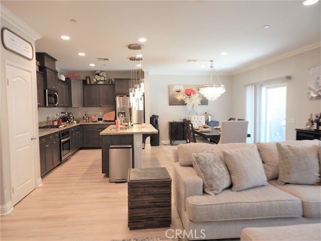 Detail Gallery Image 5 of 21 For 2787 E Edmonton, Ontario,  CA 91761 - 4 Beds | 2 Baths