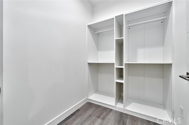 900 S Kenmore Avenue, Los Angeles CA: https://media.crmls.org/medias/dadd539e-7e8e-4439-8404-6c9383ff461d.jpg