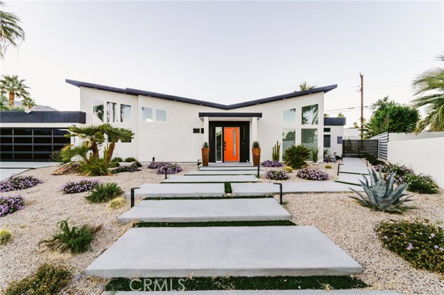 Detail Gallery Image 2 of 48 For 2197 Jacques Dr, Palm Springs,  CA 92262 - 6 Beds | 5/1 Baths