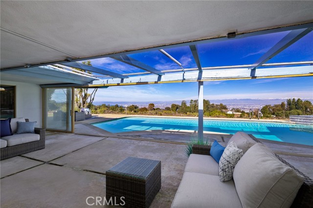 23 Coveview Drive, Rancho Palos Verdes, California 90275, 4 Bedrooms Bedrooms, ,2 BathroomsBathrooms,Residential,Sold,Coveview,SB22007892
