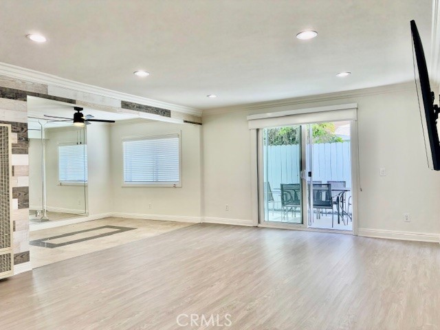 Detail Gallery Image 3 of 28 For 5015 River Ave, Newport Beach,  CA 92663 - 4 Beds | 3 Baths