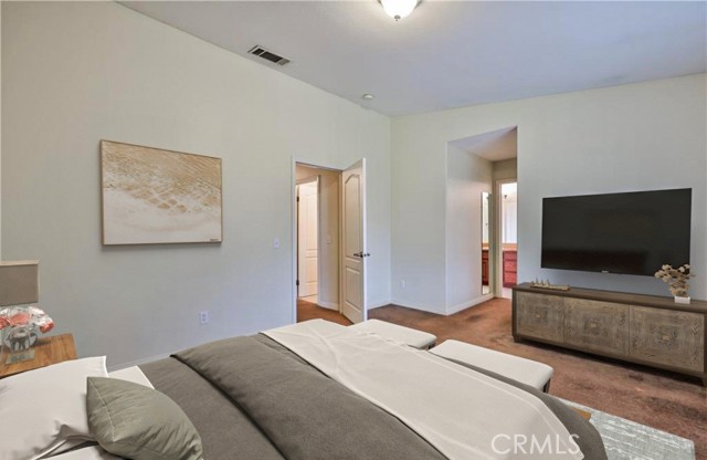 5420 Chiquita Lane, San Bernardino CA: https://media.crmls.org/medias/dade8f2f-da26-44ca-82b6-39e99180884b.jpg