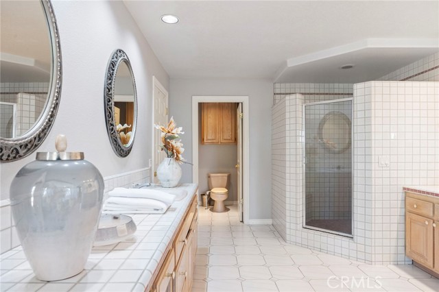 31396 Lake Vista Circle, Bonsall CA: https://media.crmls.org/medias/dadec6b6-5e04-4d94-9347-ffc333d5b78e.jpg