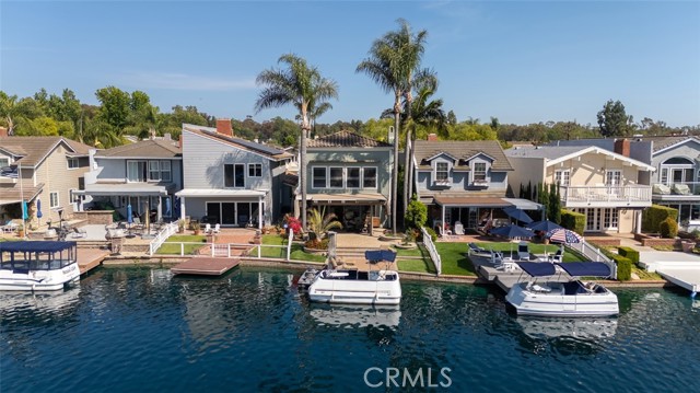 21891 Winnebago Lane, Lake Forest CA: https://media.crmls.org/medias/dadeca50-0e6d-4bdf-a066-8961c72f2ed7.jpg