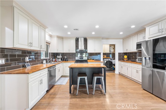 Detail Gallery Image 3 of 41 For 13521 Fonseca Ave, La Mirada,  CA 90638 - 4 Beds | 3 Baths