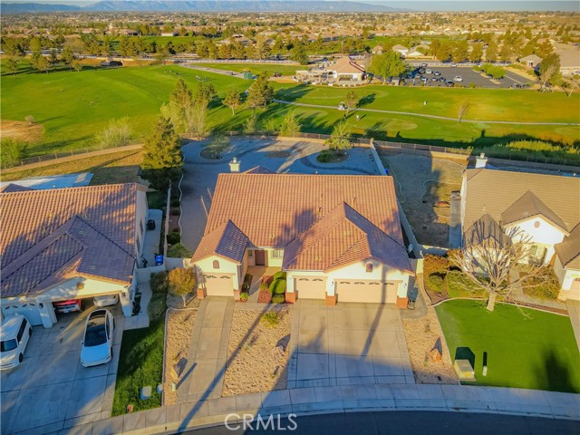 Detail Gallery Image 4 of 27 For 11002 Dandelion Ln, Apple Valley,  CA 92308 - 3 Beds | 2 Baths