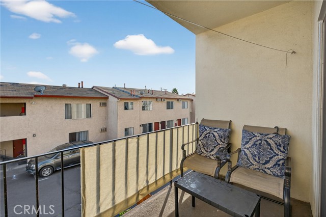Detail Gallery Image 19 of 23 For 7826 Laurel Canyon Bld #17,  North Hollywood,  CA 91605 - 2 Beds | 1/1 Baths