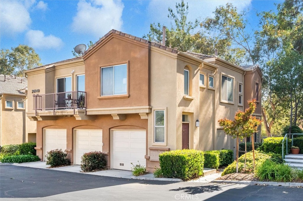 Welcome to 26949 Hillsborough Pkwy #43 – A Charming Upper-Level Condo in the Heart of Valencia!

Nestled in the sought-after Rose Arbor community, this beautifully maintained 1-bedroom, 1-bath upper-level condo offers comfort, privacy, and convenience in one of Santa Clarita’s most desirable locations. Step inside to find an open living space filled with natural light and a seamless flow to your private balcony—perfect for morning coffee or evening relaxation.

The well-appointed kitchen features ample cabinetry and a breakfast bar that opens to the dining area and living room, making it ideal for everyday living or entertaining guests. The spacious bedroom includes a large closet and en-suite access to the bathroom.

Enjoy resort-style amenities including sparkling swimming pools, spa, and well-maintained green spaces throughout the community.

Located just minutes from Newhall Ranch Road, shopping centers, top-rated schools, dining, and scenic trails, this home combines suburban tranquility with urban accessibility.

Whether you're a first-time buyer, investor, or looking to downsize, this property is a perfect blend of comfort and convenience.

Don't miss this opportunity to own in the heart of Valencia!