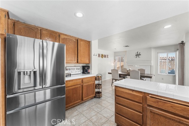 Detail Gallery Image 9 of 34 For 44200 Gillan Ave, Lancaster,  CA 93535 - 4 Beds | 3 Baths