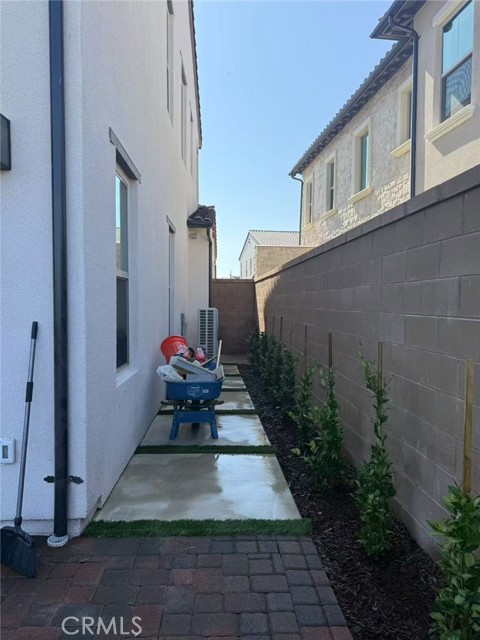118 Mossvine, Irvine CA: https://media.crmls.org/medias/dae29dc0-4d87-4fa6-9cb1-6c3215ad5770.jpg