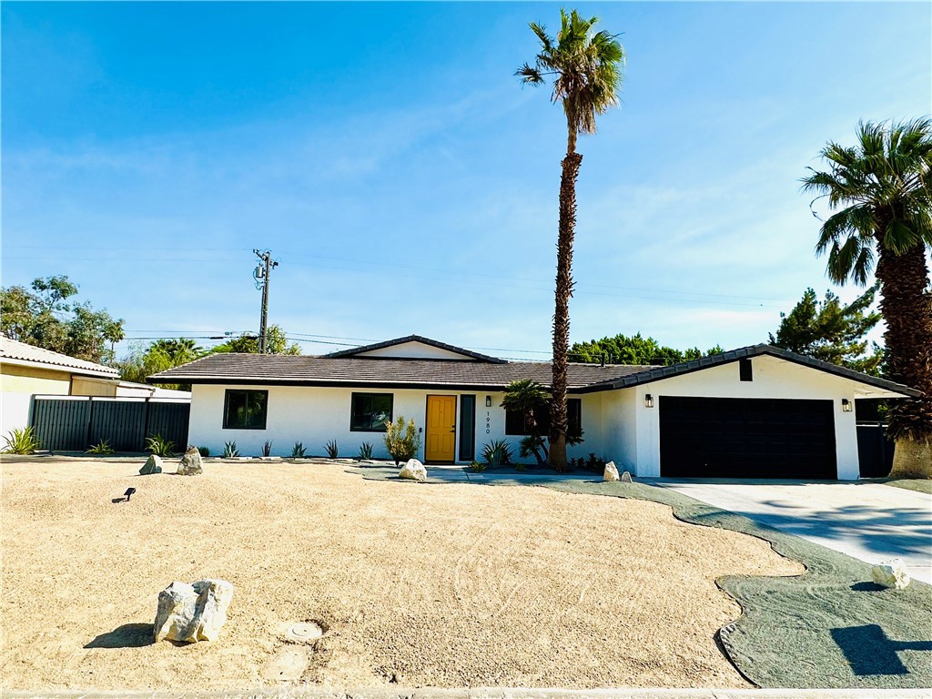 1980 E Rochelle Road, Palm Springs, CA 92262