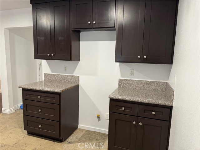 Detail Gallery Image 3 of 22 For 847 W Gage Ave, Los Angeles,  CA 90044 - 3 Beds | 2 Baths