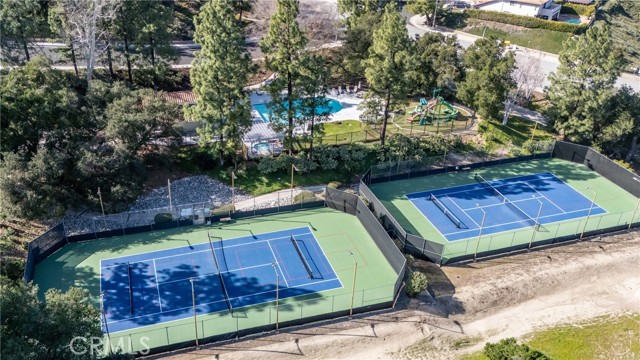 Detail Gallery Image 64 of 67 For 24224 Creekside Dr, Newhall,  CA 91321 - 5 Beds | 3 Baths