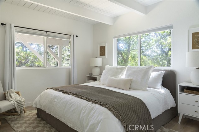 27792 West Shore Road, Lake Arrowhead CA: https://media.crmls.org/medias/dae47bb8-d070-4a85-9b85-cca848892672.jpg