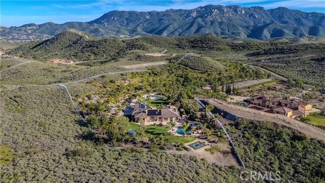 Detail Gallery Image 5 of 63 For 5105 via El Cerro, Thousand Oaks,  CA 91320 - 6 Beds | 4 Baths