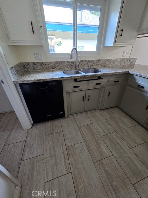 Detail Gallery Image 4 of 16 For 4913 Onyx St, Torrance,  CA 90503 - 3 Beds | 2 Baths