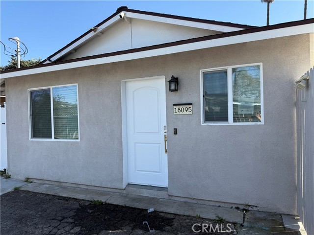 Detail Gallery Image 2 of 24 For 18095 Newland, Huntington Beach,  CA 92646 - 2 Beds | 1 Baths