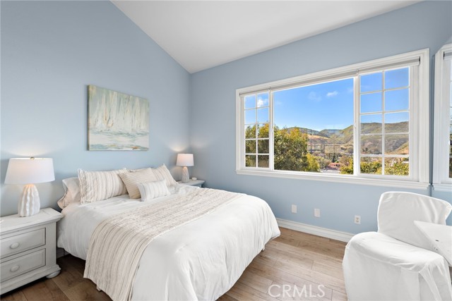 Detail Gallery Image 13 of 27 For 438 3 Rd St, Laguna Beach,  CA 92651 - 4 Beds | 2/1 Baths
