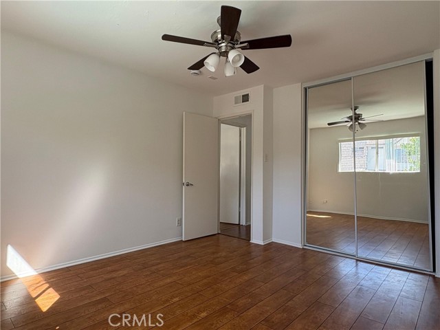 Detail Gallery Image 14 of 32 For 18619 Collins #F29,  Tarzana,  CA 91356 - 2 Beds | 2 Baths